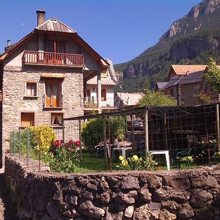 Pension Pallaruelo Saravillo Oda fotoğraf