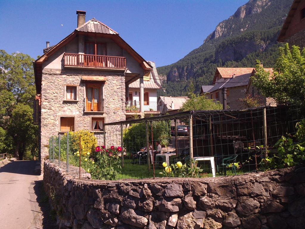 Pension Pallaruelo Saravillo Oda fotoğraf